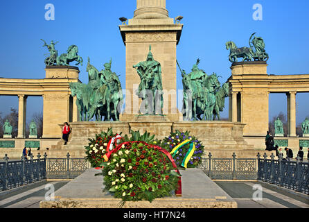 Der Heldenplatz (Hősök Tere) am Ende der Andrássy Avenue, Budapest, Ungarn. Stockfoto