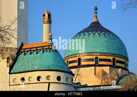 Das Elefantenhaus im Budapester Zoo, Stadtwäldchen (Városliget), Pest, Budapest, Ungarn. Stockfoto