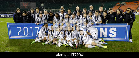 Washington, USA. 7. März 2017. Französische Frauen Nationalmannschaft nach einem Fußballspiel im Rahmen der SheBelieve Cup 2017 zwischen den USA und Frankreich im RFK Stadium in Washington DC. Frankreich besiegt die Vereinigten Staaten, 3-0, um den SheBelieve Cup zu gewinnen. Bildnachweis: Cal Sport Media/Alamy Live-Nachrichten Stockfoto