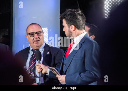 Gibraltar gewann - 7. März - Gibraltar Rugby Senior Sport Team.  Die GBC Sports Awards 2016, statt auf Brunos im Ocean Village und live brachte Tränen und Freude. Der Gewinner für die einzelnen Senior war Joelle Moreno in drei Sportarten Basketball, Korbball und Fußball hervorgetan hat. Die spielte sie für die Nationalmannschaft. Bildnachweis: Stephen Ignacio/Alamy Live-Nachrichten Stockfoto