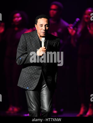 Fort Lauderdale, FL, USA. 7. März 2017. Smokey Robinson führt auf das Broward Center am 7. März 2017 in Fort Lauderdale, Florida. Bildnachweis: Mpi04/Medien Punch/Alamy Live-Nachrichten Stockfoto