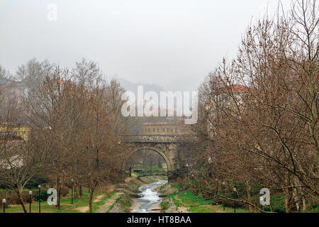 Boyacikullugu-Brücke und Irgandi Brücke in Bursa, Türkei Stockfoto