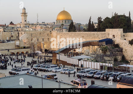Sicherheit und Checkpoint, den Zugang zu den westlichen Wand Platz und Tempel montieren komplexe Stockfoto
