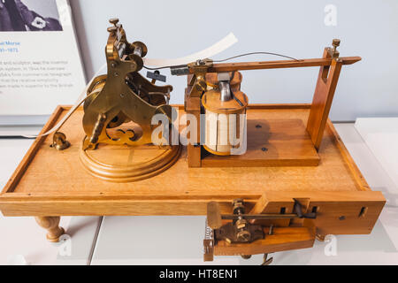 England, London, South Kensington, Science Museum, der A Morse Telegraph Kopiergerät datiert 1845 Stockfoto