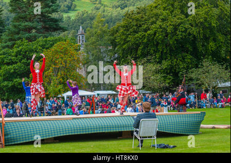 Scottish Country Dance Wettbewerb bei den Kinloch Rannoch Highland-Games. In Kinloch Rannoch Schottland. Stockfoto