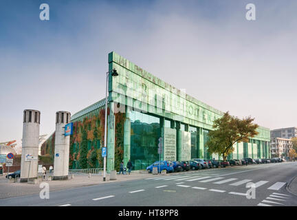 Fassade der Universität Warschau Bibliothek in Warschau, Polen Stockfoto