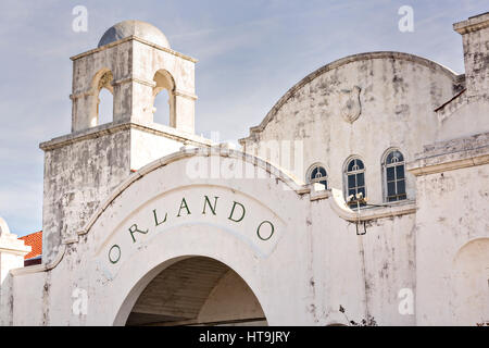 Orlando Station bekannt als Orlando Gesundheit Amtrak-Bahnhof in Orlando, Florida. Spanish Mission Revival Stil Bahnhof entstand im Jahr 1926, die Atlantic Coast Line Railroad zu dienen. Stockfoto