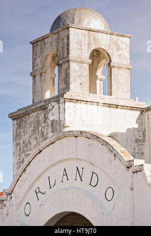 Orlando Station bekannt als Orlando Gesundheit Amtrak-Bahnhof in Orlando, Florida. Spanish Mission Revival Stil Bahnhof entstand im Jahr 1926, die Atlantic Coast Line Railroad zu dienen. Stockfoto