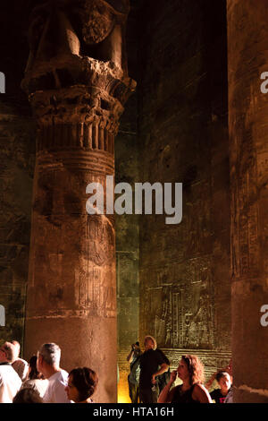 Große Säulenhalle, Dendera Tempel, Ägypten Stockfoto