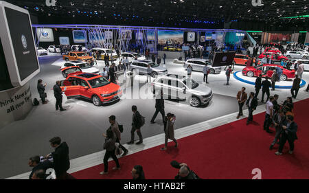 Genf, Schweiz. 7. März 2017. Blick auf den VW-Bereich bei der 87. Genfer Autosalon in Genf, Schweiz, 7. März 2017. -KEIN Draht-SERVICE - Foto: Friso Gentsch/Dpa/Alamy Live News Stockfoto