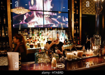 Berlin, Deutschland. 13. Februar 2017. Blick auf die Bar in Berlin, Deutschland, 13. Februar 2017 zu befreien. Foto: Jens Kalaene/Dpa-Zentralbild/ZB/Dpa/Alamy Live News Stockfoto