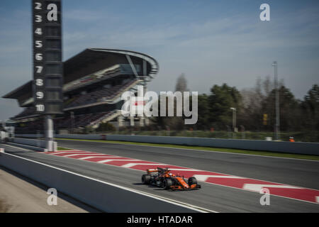 Barcelona, Spanien. 9. März 2017. STOFFEL VANDOORNE (BEL) braucht, um die Strecke in seinem McLaren-Honda-MCL32 am 7. Tag der Formel1 Prüfung am Circuit de Catalunya Credit: Matthias Oesterle/ZUMA Draht/Alamy Live News Stockfoto