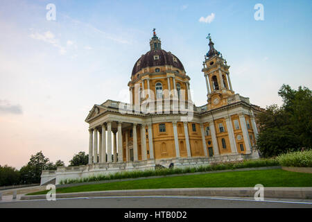 Basilica di Superga, eine barocke Kirche in der Nähe von Turin (Torino), Italien und Grabstätte des Hauses Savoyen. Stockfoto