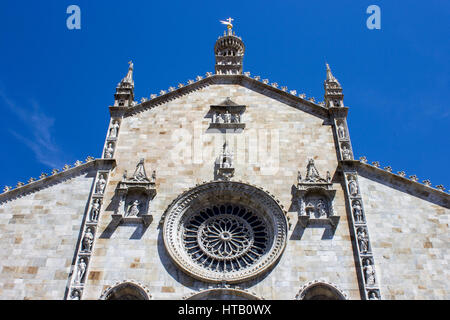 Como-Kathedrale (Cattedrale di Santa Maria Assunta, Duomo di Como), häufig beschrieben als die letzte gotische Kathedrale in Italien gebaut. Stockfoto