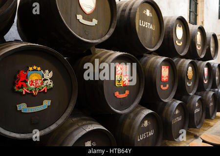 Sherry-Fässer an Lustau Bodega, Jerez De La Frontera, Cadiz Provinz, Andalusien, Spanien, Europa Stockfoto