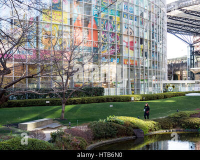 Das Hauptquartier der japanischen Fernsehsender TV Asahi in Roppongi, Minato, Tokio. Stockfoto