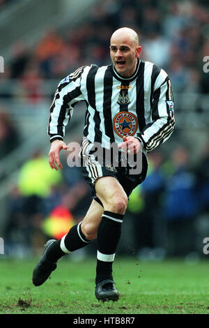 TEMUR KETSBAIA NEWCASTLE UNITED FC 30. Januar 1999 Stockfoto