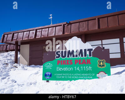 Pikes Peak Summit House, Manitou und Pikes Peak Cog Railway, Colorado. Stockfoto