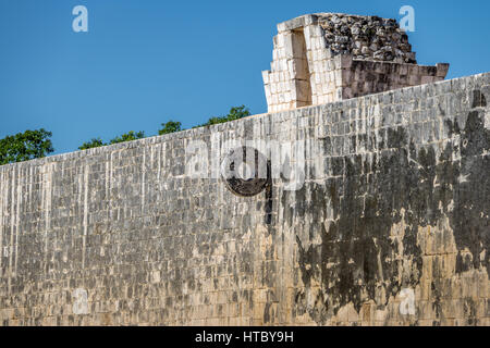 Detail des Ballspiels Gericht (Juego de Pelota) bei Chichen Itza - Yucatan, Mexiko Stockfoto