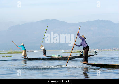 Myanmar (vormals Birmanie). Inle-See. Shan State. Fischer Intha, Volksgruppe der Inle-See Stockfoto