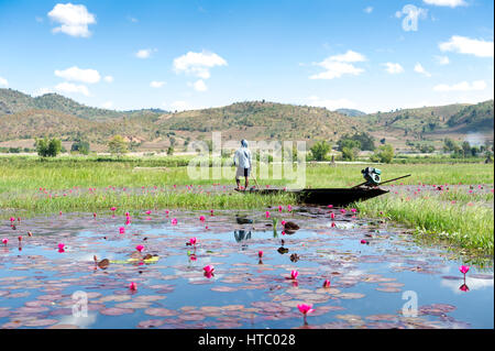 Myanmar. Inle Lake. Shan-Staat. Fischer in einem See Stockfoto