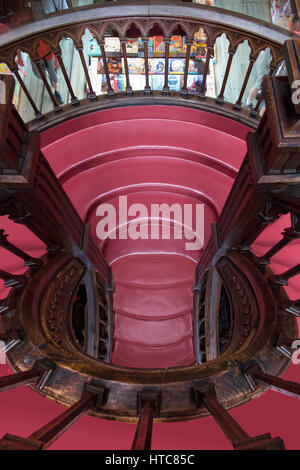 Treppen in Buchhandlung Lello Porto Portugal Stockfoto