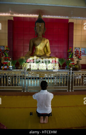 Myanmar (früher Burma). Bambus Buddha bei Taung Pauk Kyaung Kloster, Mawlamyine (Mawlamyaing) Stockfoto