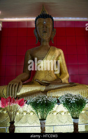 Myanmar (früher Burma). Bambus Buddha bei Taung Pauk Kyaung Kloster, Mawlamyine (Mawlamyaing) Stockfoto