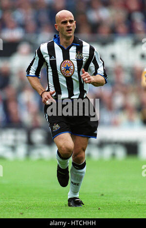 TEMUR KETSBAIA NEWCASTLE UNITED FC 19. September 1999 Stockfoto