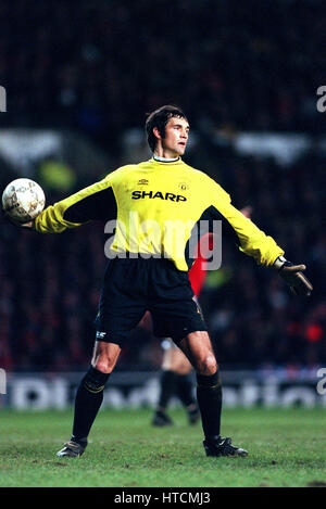 RAIMOND VAN DER GOUW MANCHESTER UNITED FC 8. Dezember 1999 Stockfoto