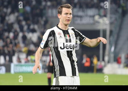 Stephan Lichtsteiner (Juventus FC) während die Serie A Fußballspiel zwischen FC Juventus Turin und AC Mailand Juventus Stadion am 10. März 2017 in Turin, Italien. Juventus gewann 2: 1 über Mailand. Stockfoto