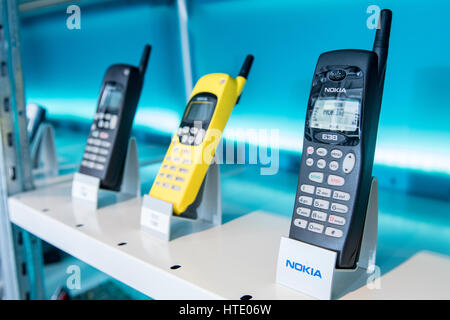 Salo, Finnland, 08.03.2017. Blick auf die Sammlung des Elektroniikka Museums Nokia Produkts. Stockfoto