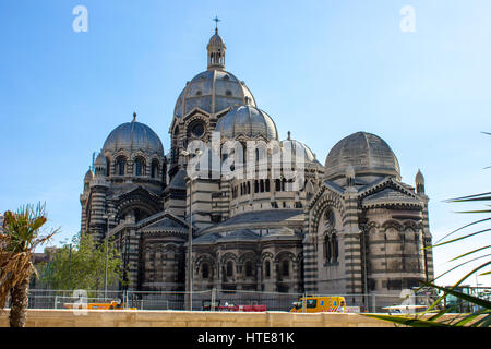 Kathedrale von Marseille (Cathedrale Sainte-Marie-Majeure oder Cathedrale De La Major), eine römisch-katholische Kathedrale und ein nationales Denkmal in Frankreich. Stockfoto