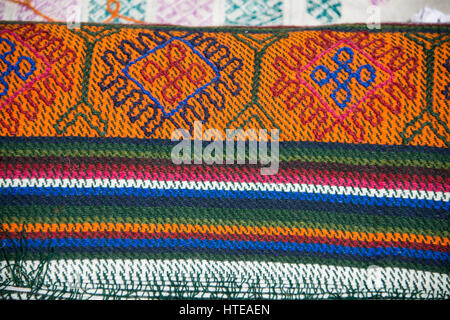 Bhutan Thimphu. Bhutan-Textilmuseum aka National Textile Museum. Museumsshop, Anzeige der hochwertige traditionelle handgefertigte Wolle Textilien. Stockfoto