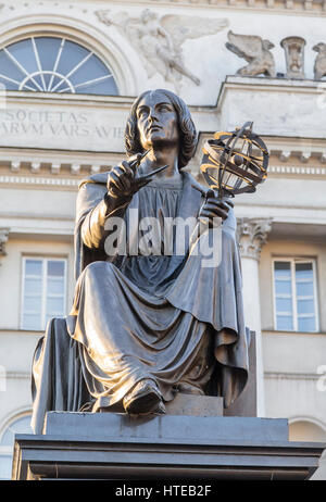 Der große Wissenschaftler Nicholas Copernicus-Denkmal. Warschau. Polen Stockfoto