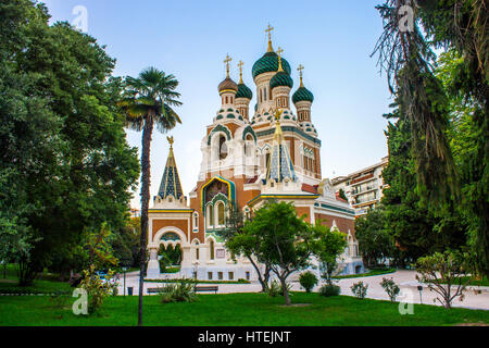 Die St. Nicholas Russisch-orthodoxe Kathedrale, einer östlich-orthodoxen Kathedrale befindet sich in der Stadt Nizza, Frankreich. Stockfoto