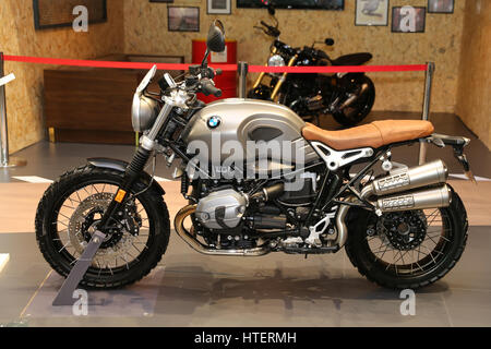 ISTANBUL, Türkei - 25. Februar 2017: BMW Motorrad auf dem Display an Motobike Istanbul in Istanbul Exhibition Center Stockfoto