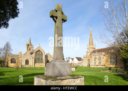 Das Grab von Simon de Montfort, 6. Earl of Leicester; Str. Lawrence und alle Heiligen Kirchen, Evesham, Worcestershire England UK Stockfoto