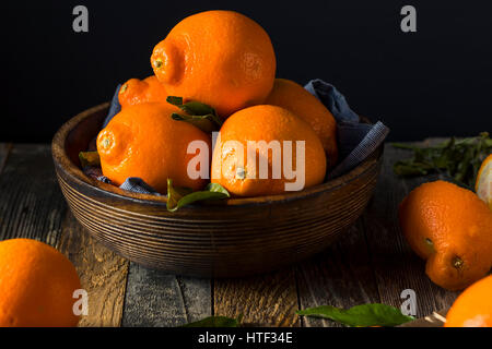 Rohe organische Minnela Mandarinen essfertig Stockfoto