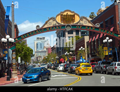 SAN DIEGO, CA - 27 APRIL: Altstadt von San Diego, Kalifornien, am 27. April 2014. Altstadt, verfügt über eine lebhafte Unterhaltungsszene wi Stockfoto