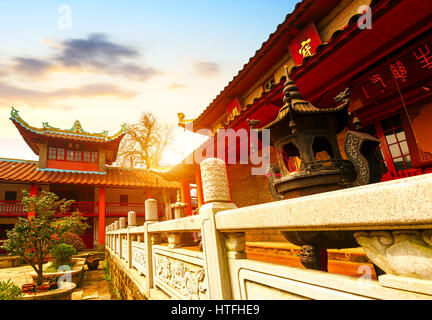 Ancient Chinese Temple, Abenddämmerung Landschaft. Stockfoto