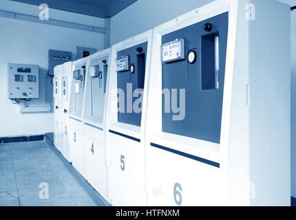 elektrische Steuerung Raum in einer alten metallurgische Fabrik Stockfoto