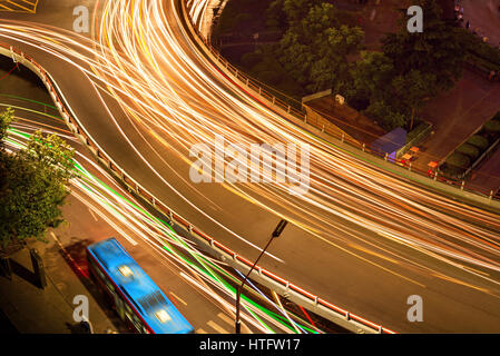 Überführung der leichte Wanderwege, schöne Kurven. Stockfoto
