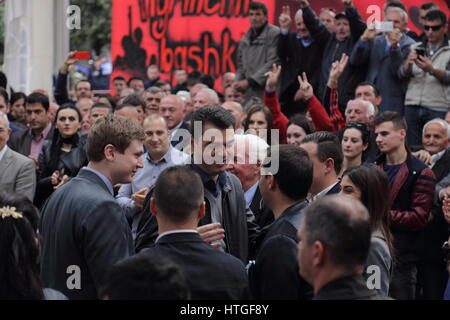 Tirana, Albanien 11. März 2017. Politische Kundgebung der Demokratischen Partei Albaniens im Zuge des Wahlkampfes 2017 in Albanien: Lulzim Basha Stockfoto