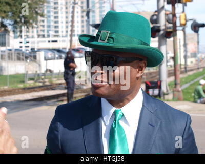 Dallas, Vereinigte Staaten 11. März 2017. Die jährliche Dallas St. Patrick's Parade stieg aus heute mit ehemaligen Dallas Polizeichef, David Brown als Grand Marshal.  Bildnachweis: Dallaspaparazzo/Alamy Live-Nachrichten Stockfoto