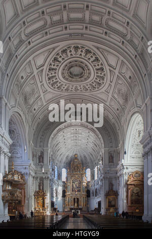 Innenraum der St. Michael Kirche in München, Bayern, Deutschland. Stockfoto