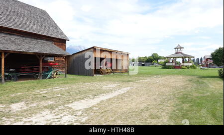 Scheune und Pavillon in Fort Steele, BC, Kanada Stockfoto