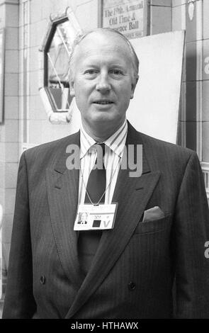 Michael Shersby, konservative Partei Mitglied des Parlaments für Uxbridge, besucht am Parteitag in Blackpool, England am 10. Oktober 1989. Stockfoto