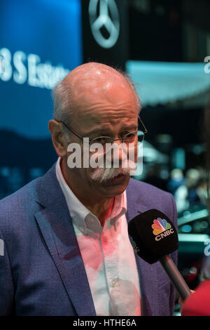 Dieter Zetsche Vorsitzender des Board of Directors der Daimler AG und Leiter Mercedes-Benz Cars bei 87. Genfer internationalen Autosalon in Genf Switz Stockfoto