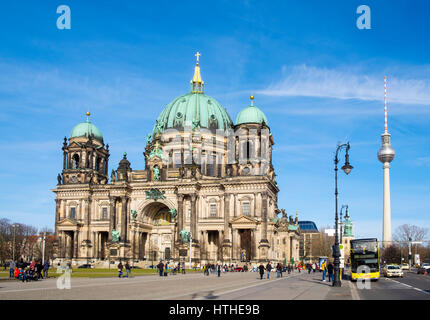 Blick auf Berliner Dom, Berliner Dom im Lustgarten Park an der Museumsinsel in Berlin Mitte, Deutschland Stockfoto